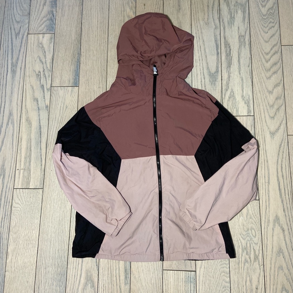 Light windbreaker jacket from pink